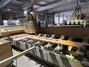 Обрабатывающий центр с числовым программным управлением  ROVER B 2.30 б/у 2004, с присадкой